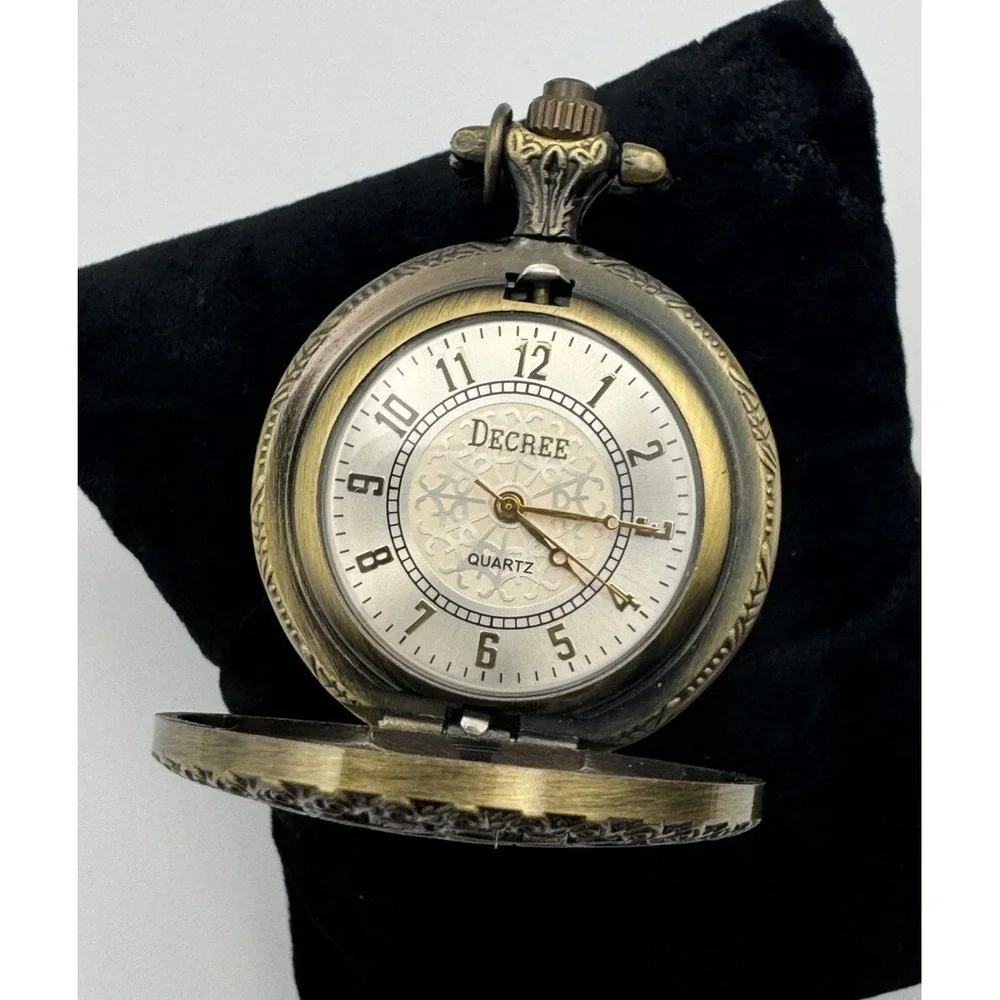 Ladies Decree Pocket Watch Antiqued Finish Quartz‎ Movement WORKS New Battery